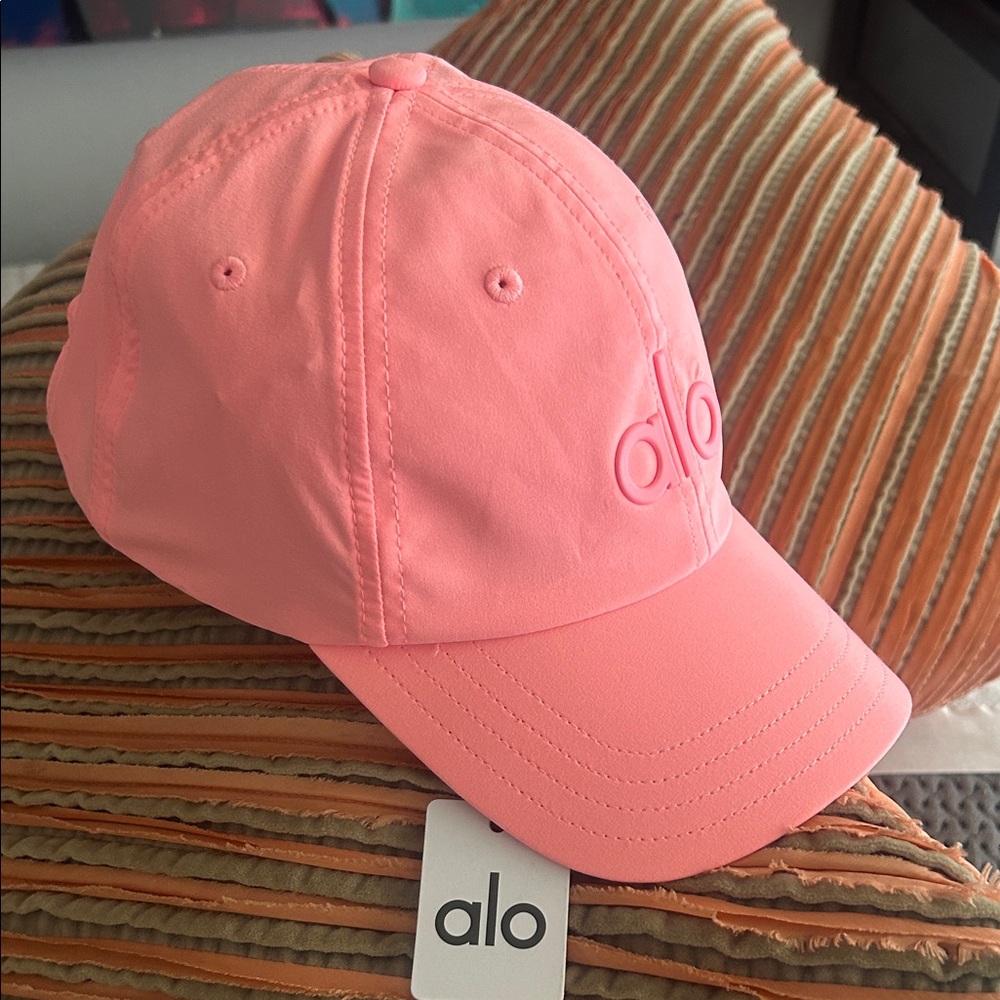 ALO Yoga Adjustable Sweet Pink Off Duty Baseball Cap Like New
